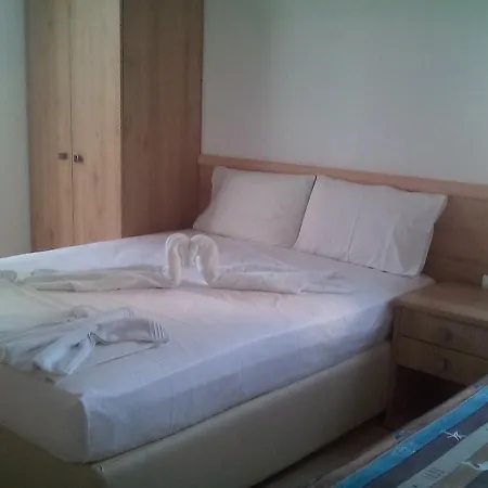 Inn Pansion Zefyros *