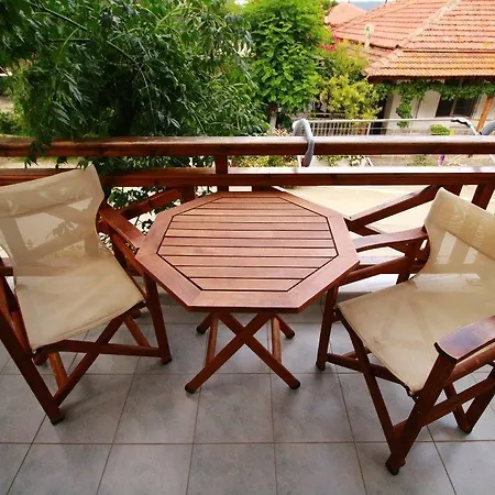 Pansion Zefyros Inn *